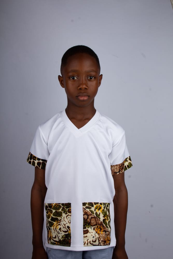 Children V Neck 2 pocket design T-shirts